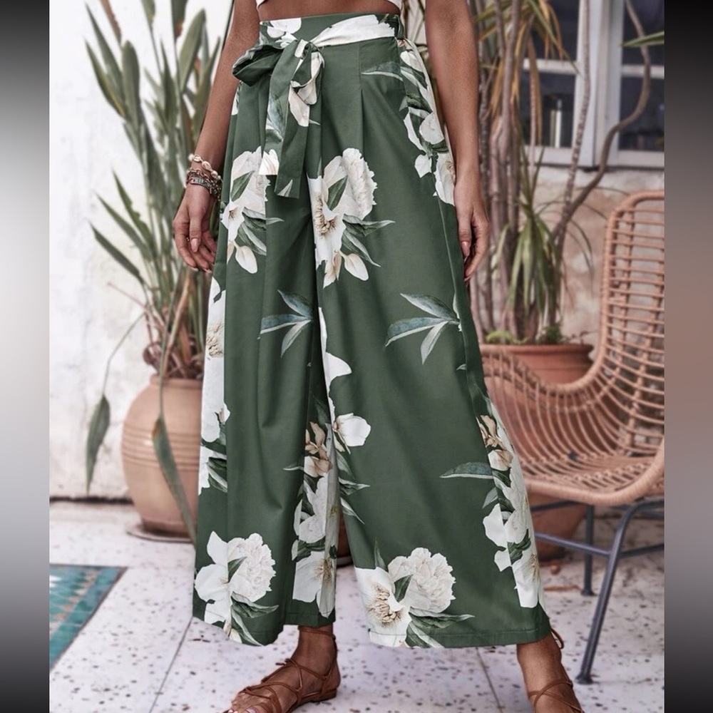 Floral Print Belted Wide Leg Pants